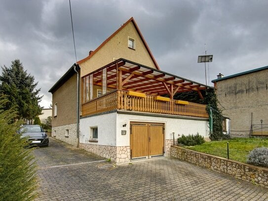 Massives Wohnhaus mit Einliegerwohnung, Haus für 2 Generationen, Garten, Garage, EFH, MFH