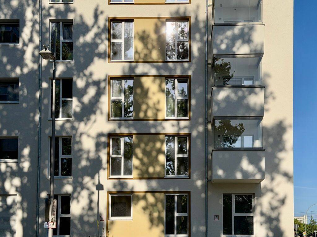 Ideal für Paare oder kleine Familien: 3-Zimmer-Wohnung mit Balkon und 2 Bäder - Photo 1