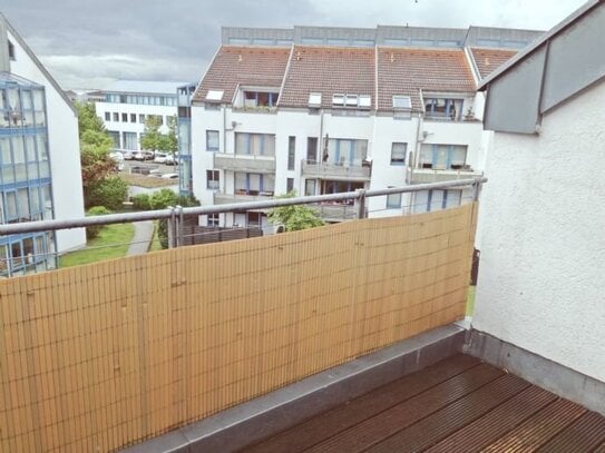 Großzügige 2-Zimmer-Wohnung++mit Galerie und Dachterrasse