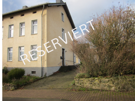 Einfamilien-Reihenhaus mit Fernblick und großem Grundstück in Bleialf/Eifel