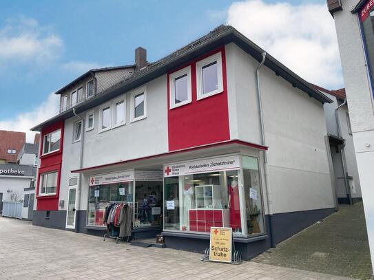 Zentral gelegene Gewerbeeinheit mit großzügiger Schaufensterfront in Hofgeismar