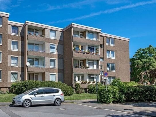 2-Zimmer Wohnung mit modernem Badezimmer und Balkon in Monheim