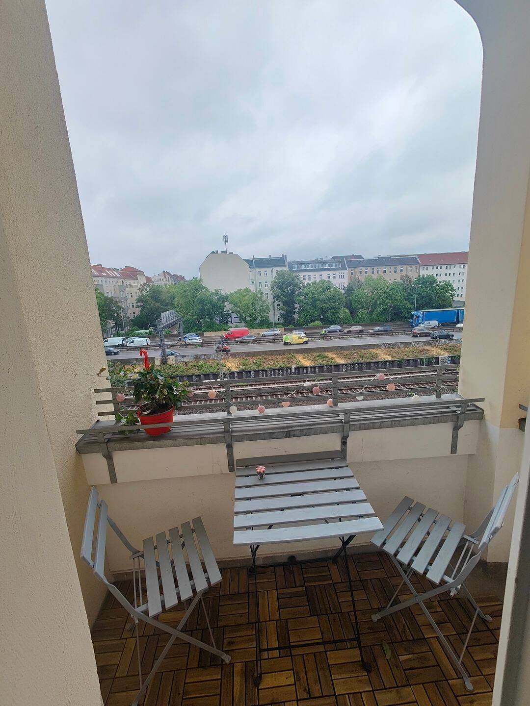 1 Month Sublet - 2 Room Furnished Apartment in Ring Bahn (Bundesplatz) - Photo 1
