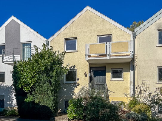 Oppenheim: Interessantes 5-6 Zimmer - Reihenhaus mit eingewachsenen Garten und Garage in guter Lage.