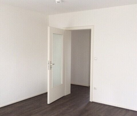 Ihr neues Zuhause! gut geschnitten 3-Zimmer-Wohnung mit Balkon in MG- Rheindahlen