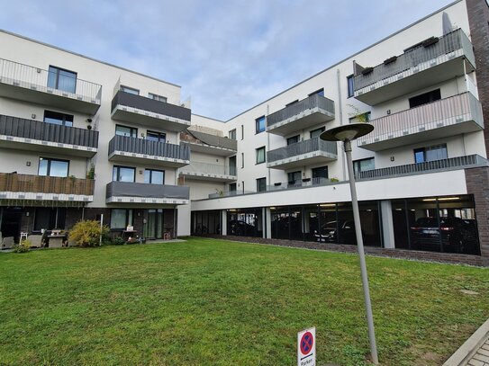 schöne 2-Zimmerwohnung mit geräumigem Balkon sofort frei