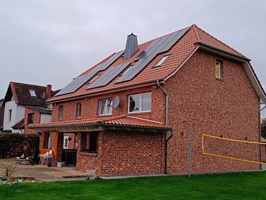 Großes gepflegtes 9-Zimmer-Einfamilienhaus mit schönem Garten, PV Anlage und Wallbox!