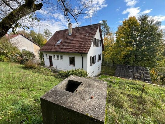 Einfamilienhaus in Sigmaringen mit großem Grundstück, 2 Terrassen und moderner Heizung