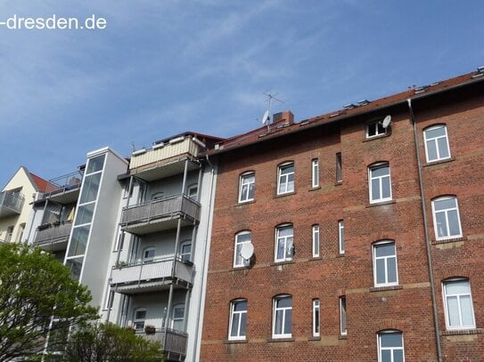 Helle 3-Raum-Maisonette-Wohnung im sanierten Gründerzeithaus unweit des Erfurter Stadtzentrums