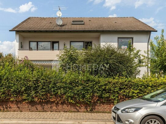 Zweifamilienhaus in Feldrandlage mit Garten und Terrasse