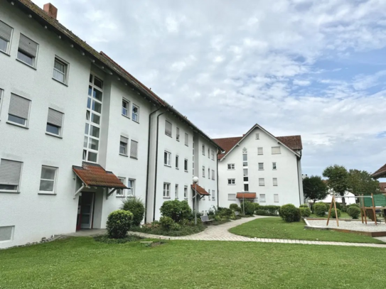 Charmante 2-Zimmer-Dachgeschosswohnung mit Bergpanorama zu vermieten