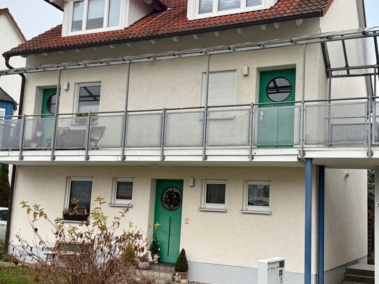 EF - OT Marbach - leerstehende DG-Maisonette mit Balkon und Stellplatz