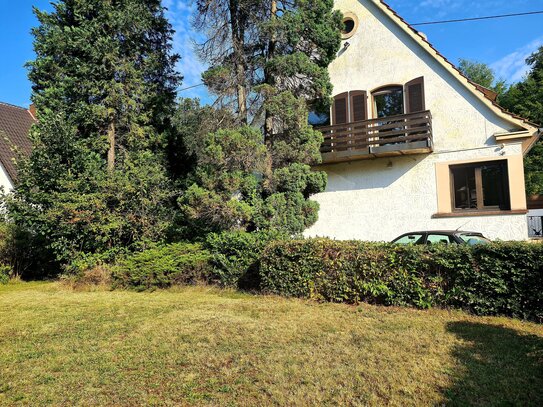 Besondere Lage - freistehendes Einfamilienhaus mit großem Grundstück in Neunkirchen