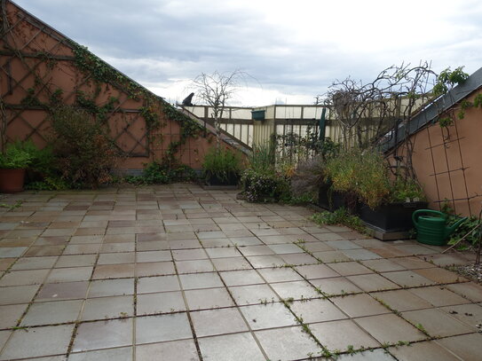 Dachterrasse zum Verlieben - Maisonettenwohnung in ruhiger Lage