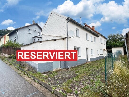 2-Familienhaus mit 2 getrennten Wohneingänge* 2 Häuser ein Preis * Provisionsfrei