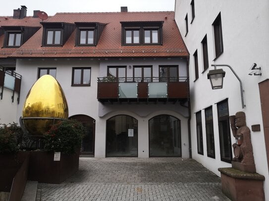 Neu sanierte Stadtwohnung mit Terrasse im Schwabacher Stadtzentrum