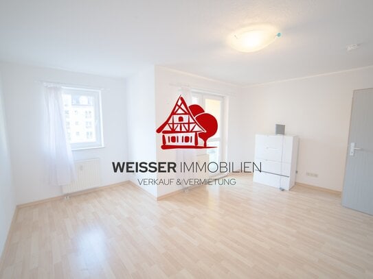 Renovierte 1-Zimmerwohnung mit Balkon, Einbauküche und Duplexparker