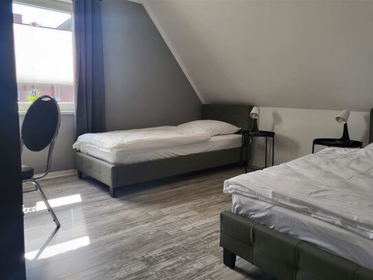 *Moderne zentrale Monteur- & Ferienwohnung/ Monteurzimmer*