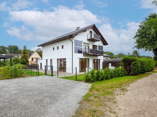 Innovatives Einfamilienhaus auf 3 Ebenen und 208 m² Wohnfläche in Stahnsdorf