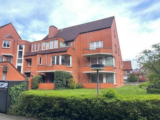 Stade-Innenstadt: 1,5 Zimmer-Wohnung mit Balkon