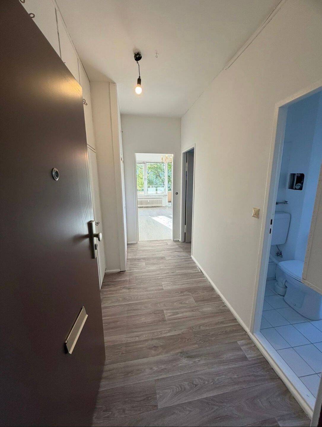 Frisch Sanierte 1 Zimmer Wohnung mit Süd-Balkon Reinick/Wedding - Photo 1