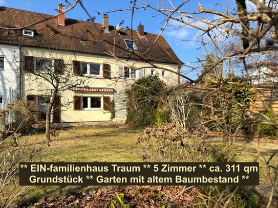 ** EIN-familienhaus Traum ** 5 Zimmer ** ca. 311 qm Grundstück ** Garten mit altem Baumbestand **