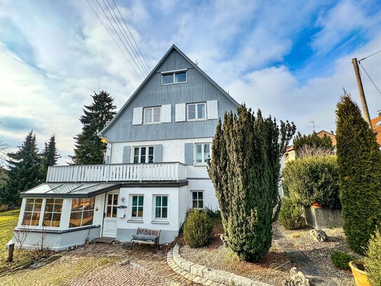 Viel Platz für die ganze Familie - Wohnhaus mit Einliegerwohnung & großem Grundstück