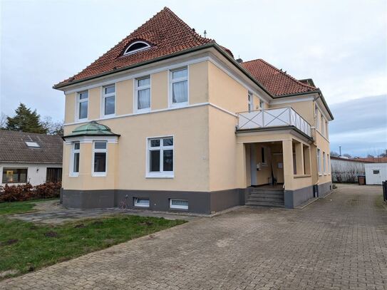 3-ZKB Altbauwohnung mit Garten im Zentrum