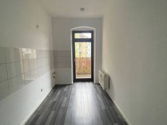 2 RWE mit Balkon zu vermieten