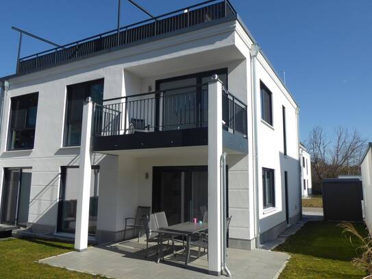 Exklusives „Haus in Haus“ im Triumphpark Nördlingen – Zwei Wohneinheiten mit Garten & Dachterrasse