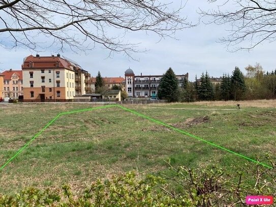 Grundstück in der Stadt, mit viel Platz!