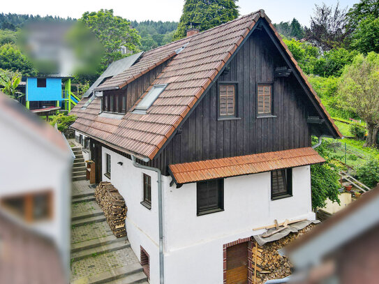 Freistehendes Einfamilienhaus mit gemütlichem Garten und PV-Anlage in der Gernsbacher Altstadt