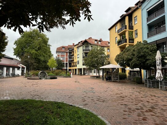 TOP zentrale Lage - Großzügige, helle 2 Zimmer Wohnung