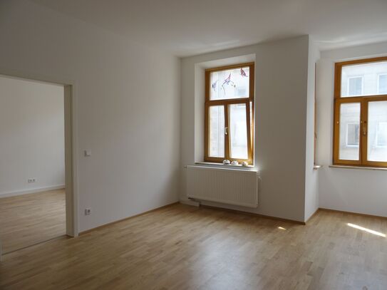 Schöne 2,5 Zimmer Wohnung Altbau