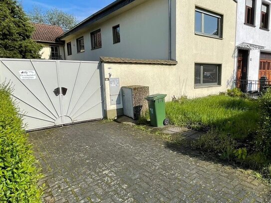 Provisionsfrei: Wohlfühleigenheim für 1-2 Familien auf großem Grundstück