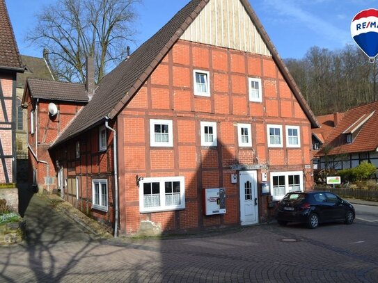 Historisches 3-Familienhaus mit vielseitigen Nutzungsmöglichkeiten