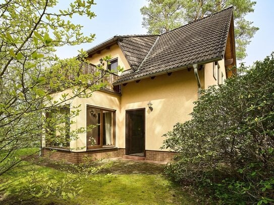 DEUTSCHMANN IMMOBILIEN ***** ivd - Wohntraum am Waldrand mit Doppelgarage in Zühlsdorf!