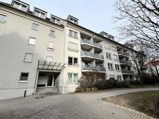 zentrale 2-Zimmer-Wohnung mit Aufzug, Balkon, Tiefgarage und Kellerabteil - Würzburg Grombühl