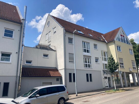 Schicke City-Wohnung in Oberesslingen mit großer Terrasse, TG und TL-Bad!