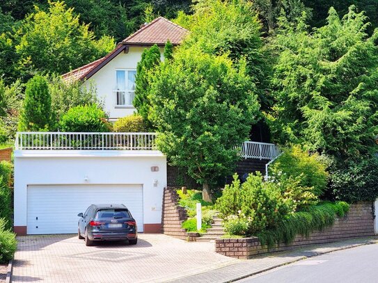 Exklusives Einfamilienhaus mit Wellnessoase in begehrter Lage von Bad Orb