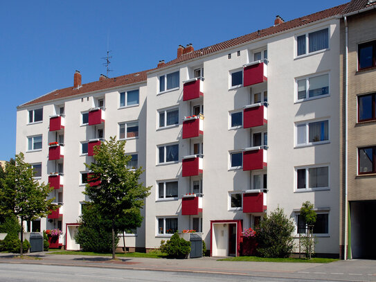 Schöne Wohnung mit Einbauküche!