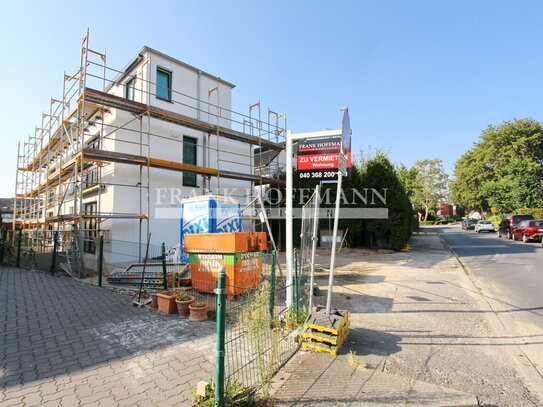 ERSTBEZUG - Moderne 2,5-Zimmer- Maisonettewohnung mit Dachterrasse in Hamburg-Bramfeld