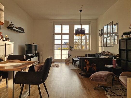 3-Zimmer Wohnung mit Einbauküche, Balkon, 2 Tiefgaragenplätzen