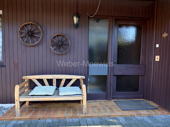 2-Parteienhaus mit Terrassen, Balkon, Garage, Carports / freistehend