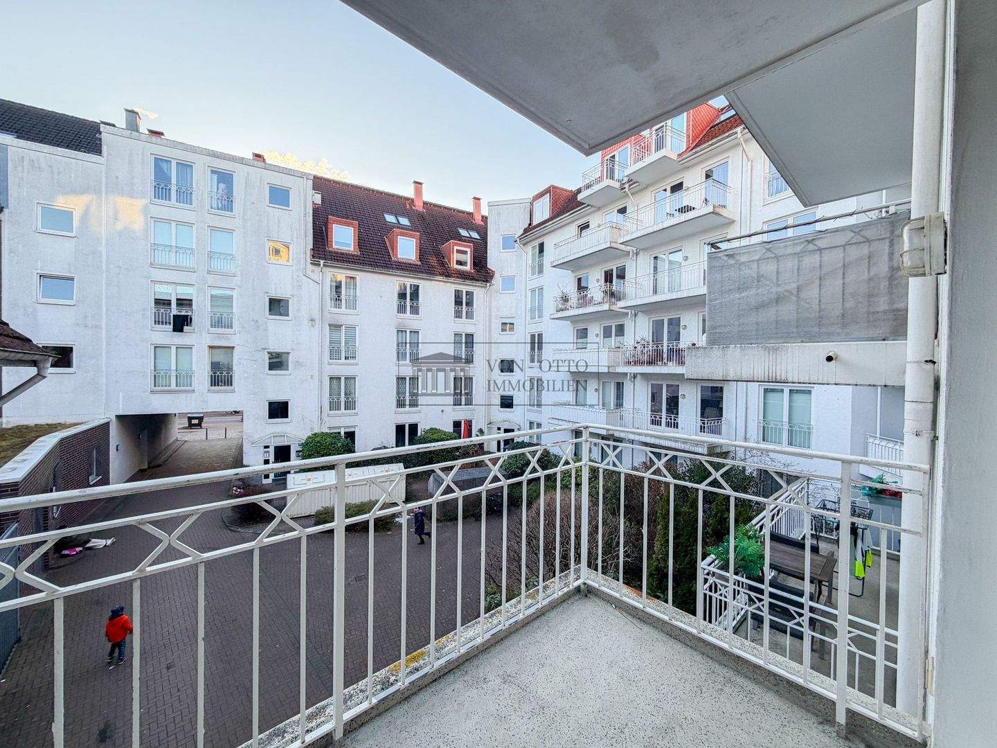 Helle 2-Zimmer-Wohnung mit Balkon in Hamburg-Bahrenfeld