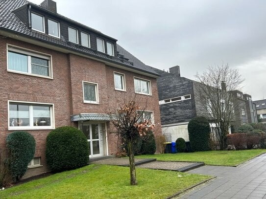 KR-Bockum Bestlage! Zweizimmer-Wohnung mit traumhaftem Parkblick Balkon und Garage