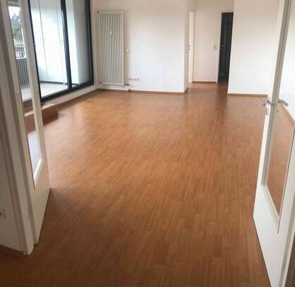 Köln Dellbrück 3-Zimmer Wohnung mit Balkon in zentraler Lage