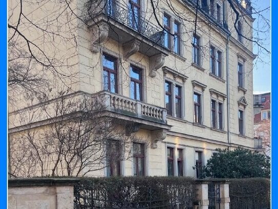 Gediegene 2-Zimmer-Wohnung im grünen Striesen! Balkon! Einbauküche! Parkett! Sofortbezug!