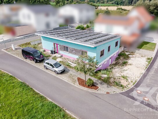 Ihr neues Zuhause! Moderner Bungalow mit Terrasse und Keller in Edelsfeld bei Sulzbach & Vilseck