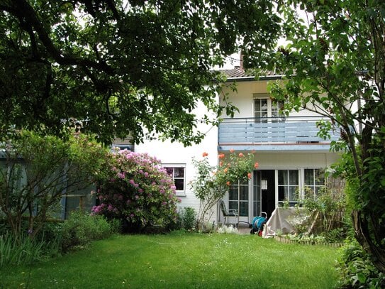 Charmantes Reihenmittelhaus in schöner ruhigen Wohnlage (Provisionsfrei)